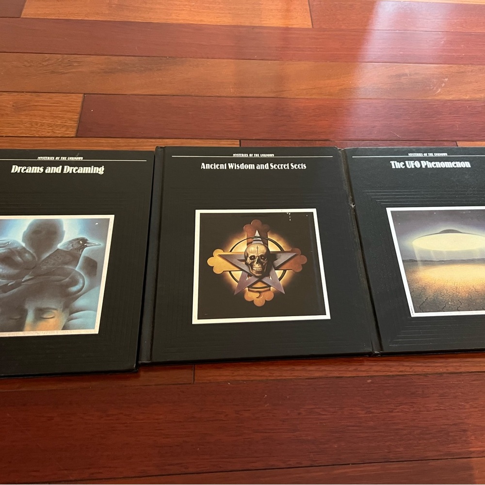 Set of three! Mysteries of the unknown! I can mix and match.I have the whole set